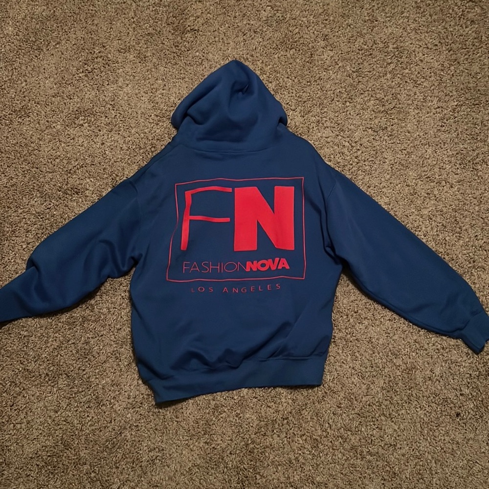 Fashion nova sweatshirt